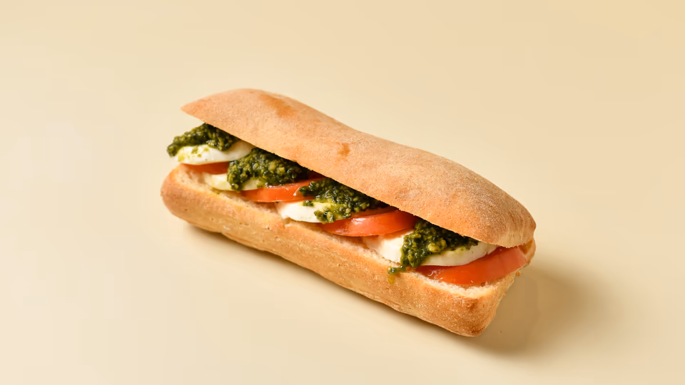 Mozzarella & Pesto Basilico in Ciabatta
